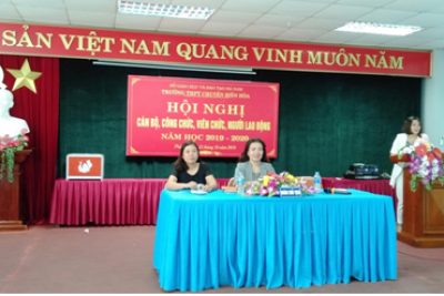 Trường THPT chuyên Biên Hòa tổ chức thành công Hội nghị cán bộ, công chức, viên chức năm học 2019 – 2020